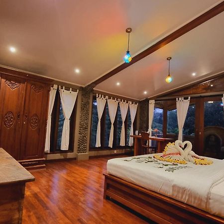Avalon Ubud Castle & Spa Exterior foto