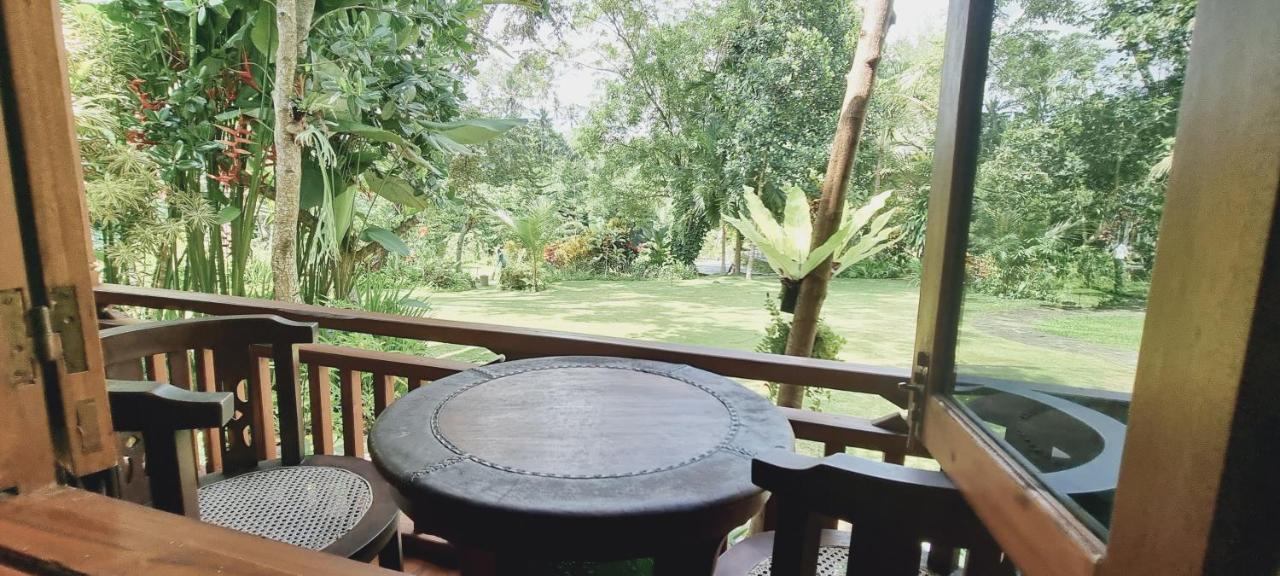 Avalon Ubud Castle & Spa Exterior foto