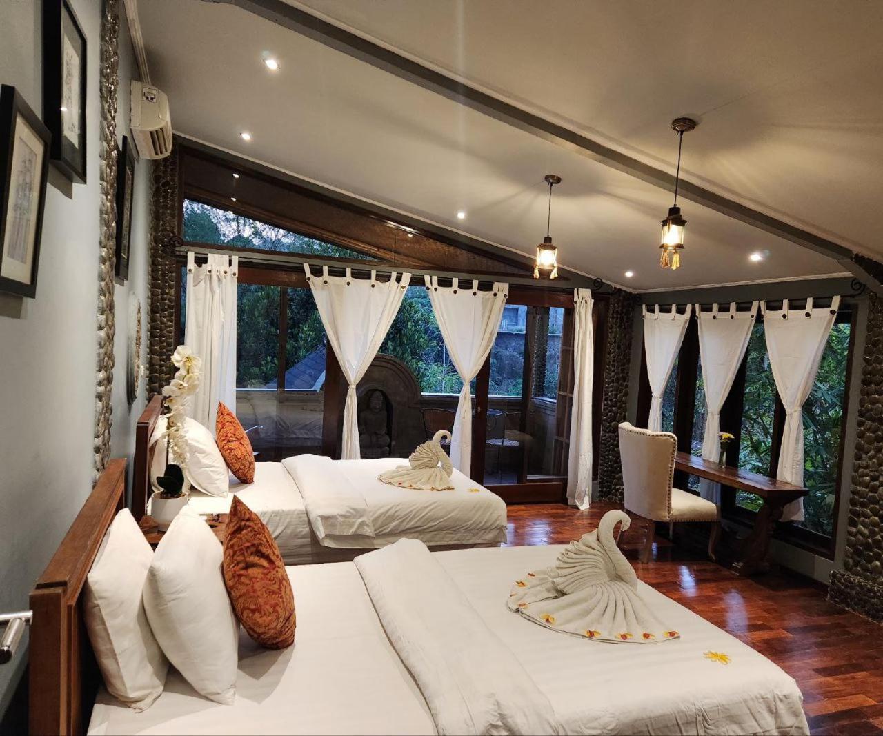 Avalon Ubud Castle & Spa Exterior foto